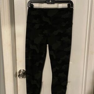 Yogalicious Black Camo Leggings
